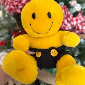 90’s Yellow Smiley Plush Toy